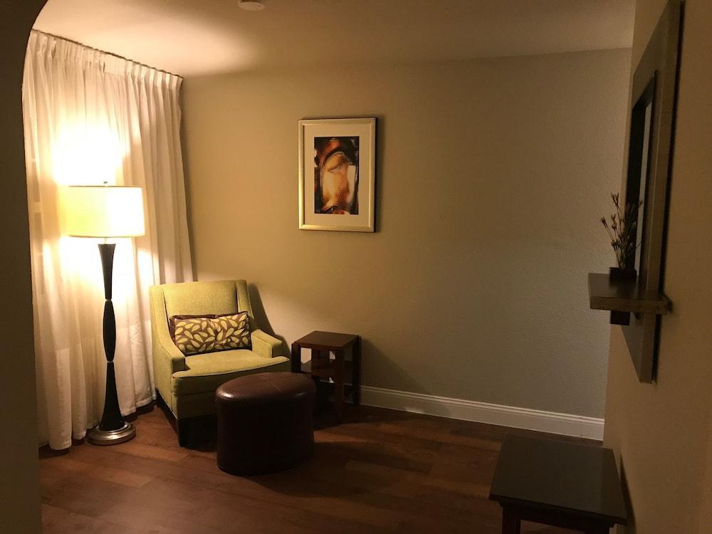 Amco Hotel & Suites- Fort Hood Killeen Εξωτερικό φωτογραφία